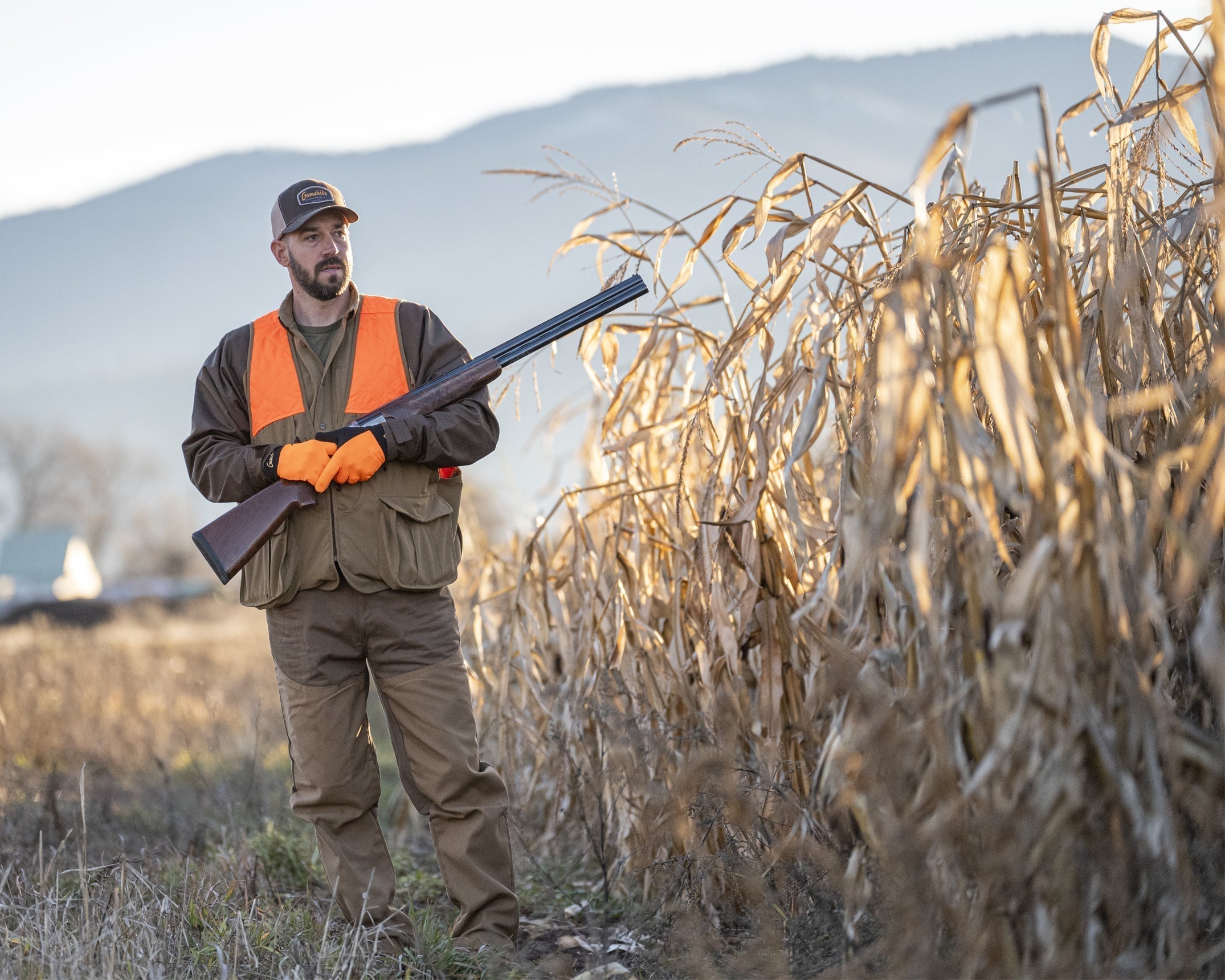 Heavy-Duty Briar Protection or Lightweight Flexibility: Which Upland Hunting Pant Is Right for You?